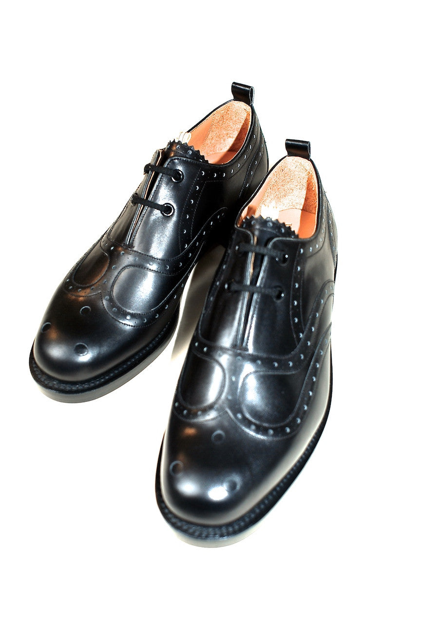 Shoe: Kaya Classic - Black